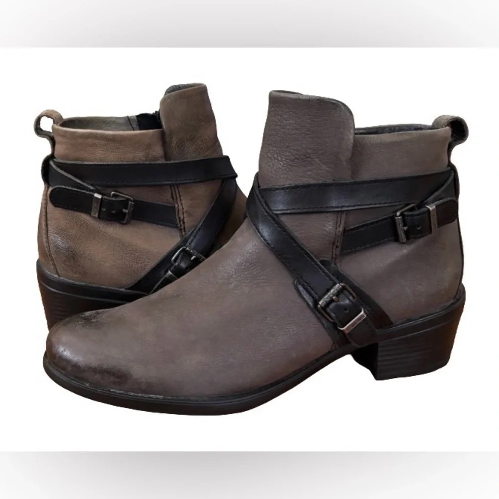 Bussola Antwerpen Alessia gray ankl boots WM US 7.5 EU 38 moto coastal